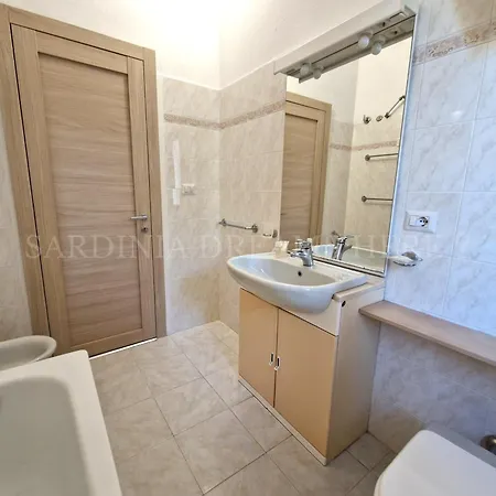 Residenza Palm Tree 800 M From Rena Bianca With Private Parking